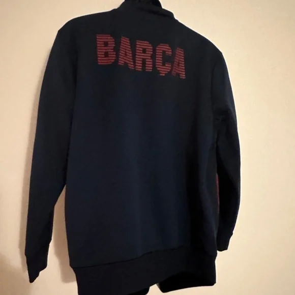 FCB Barca Soccer Warmup Jacket Medium 100% polyester AUTHENTIC gently worn - Picture 2 of 3